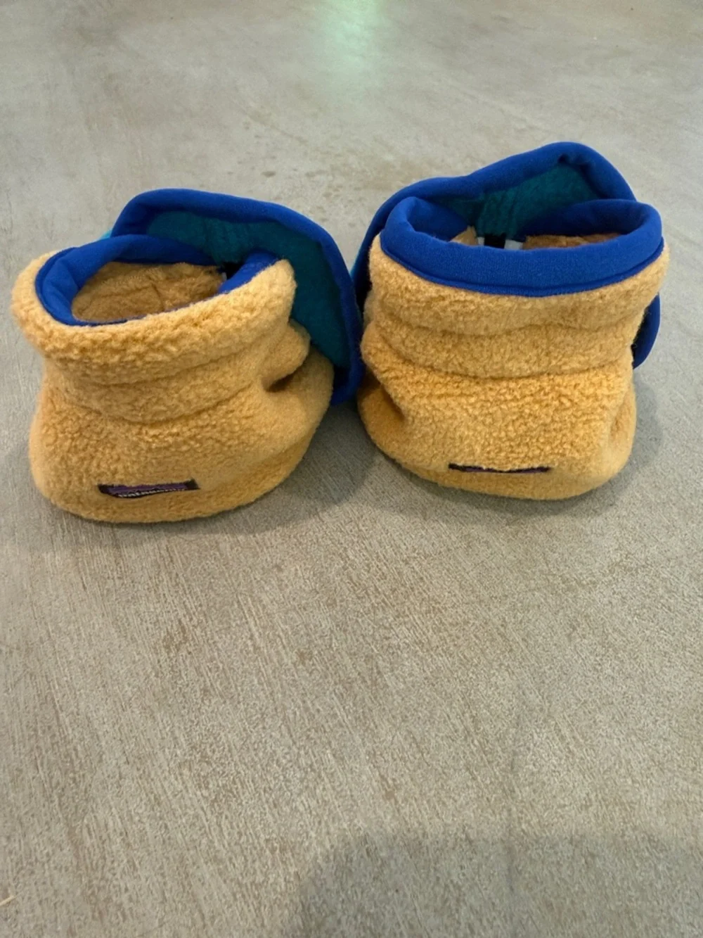 Patagonia Teal Kids Fleece Slippers with Blue and Yellow Accents